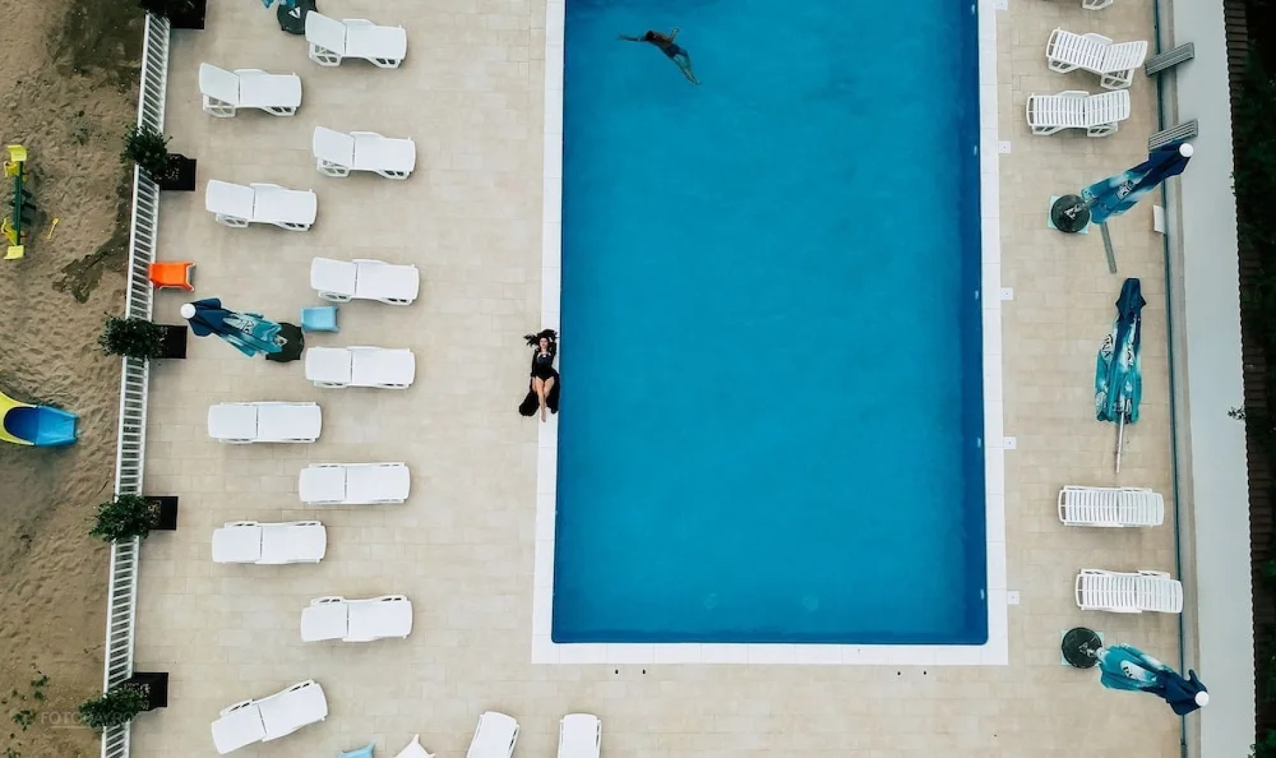 Sangria Luxury Family