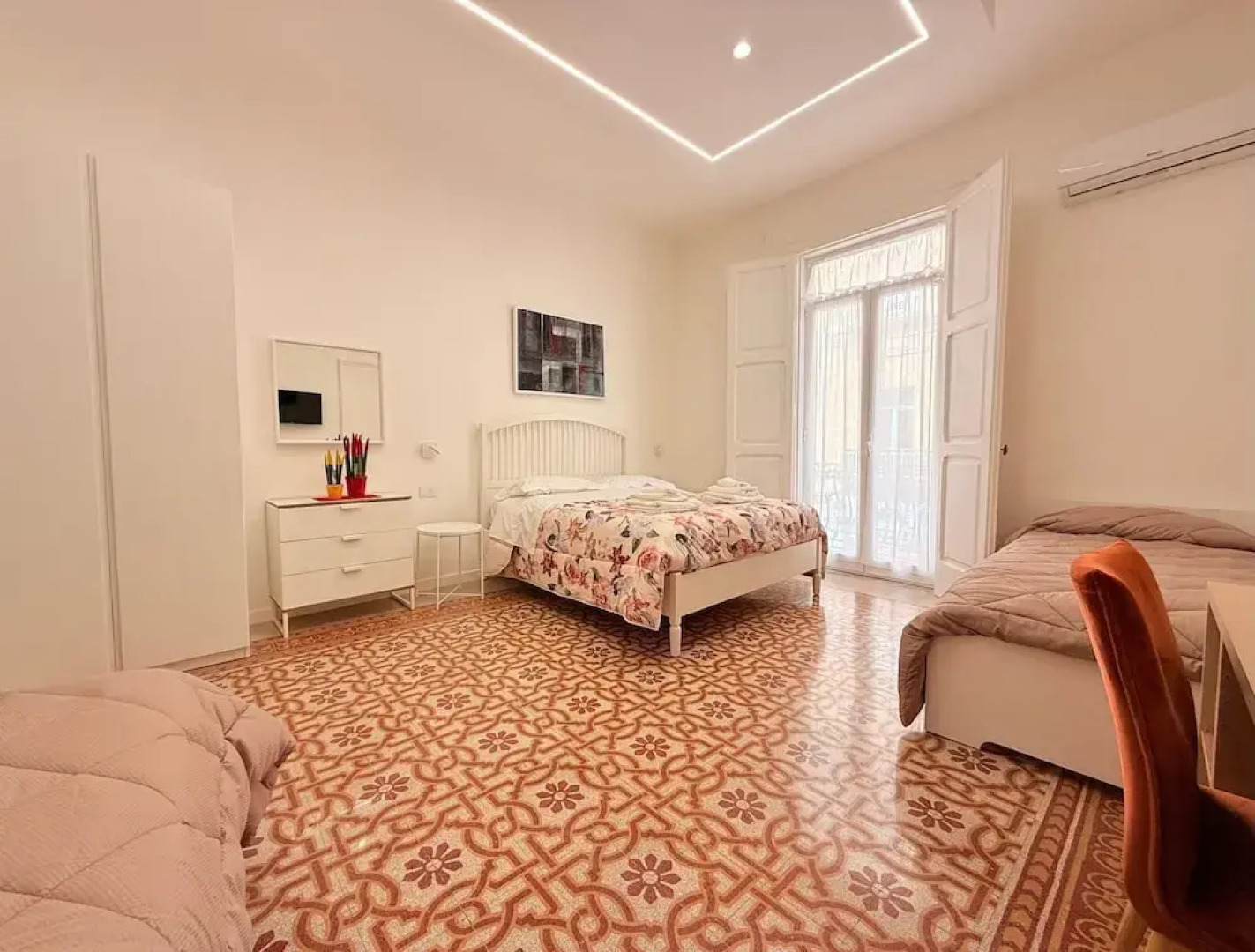 B & B Ideal Suite 41