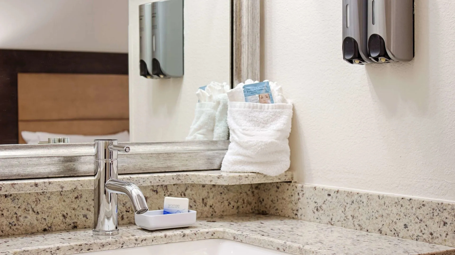 Red Roof PLUS+ Fort Myers