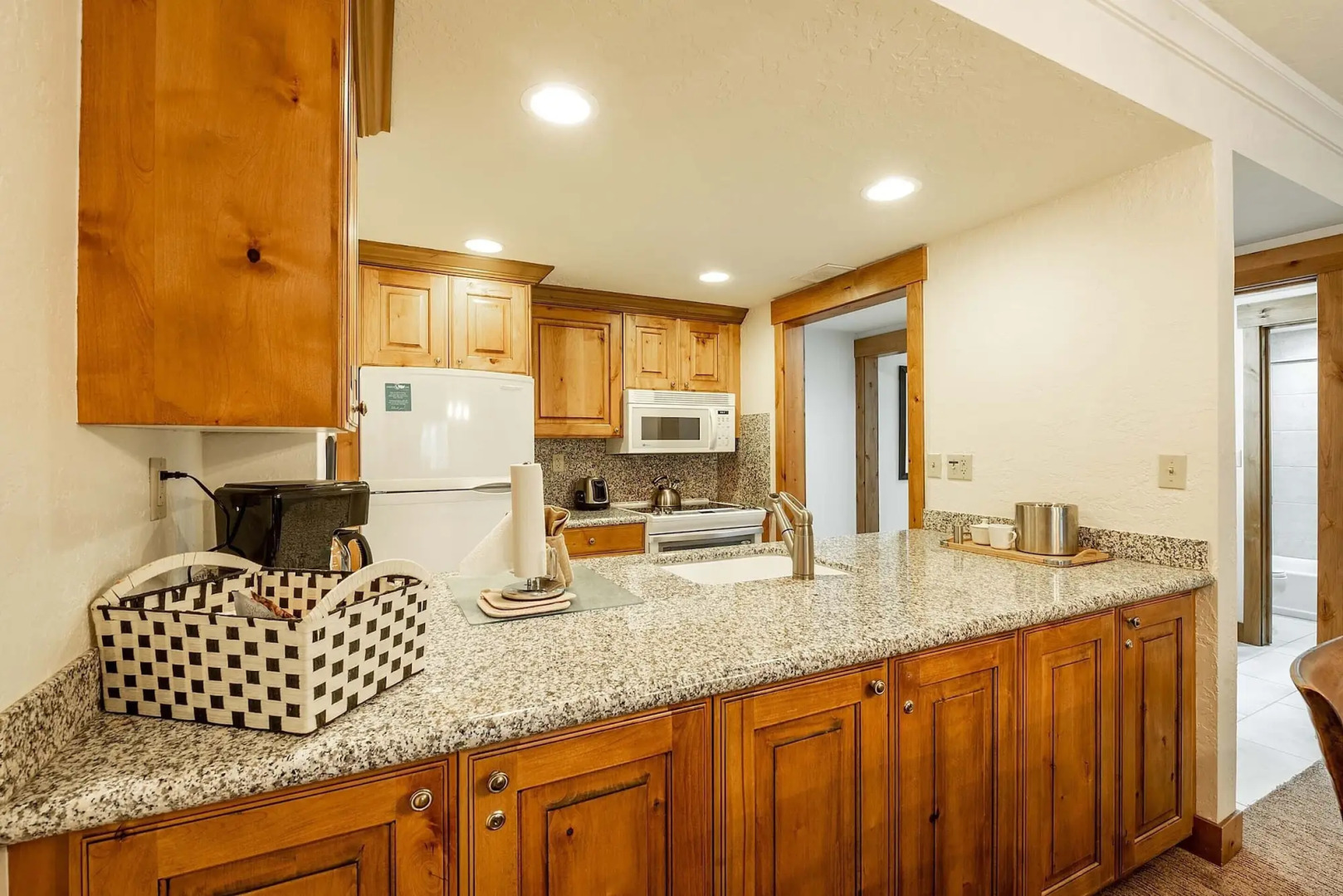 Shadow Ridge by All Seasons Resort Lodging