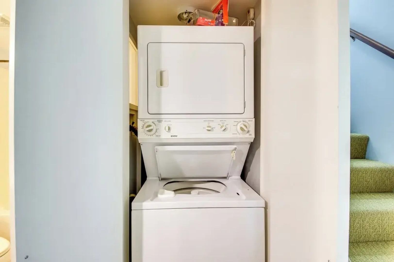 Second-floor Condo w/ Community Pool Access!