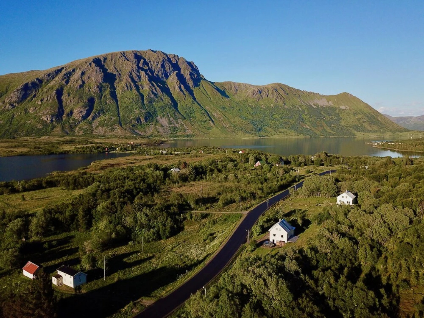Geitelva Holiday Home Lofoten