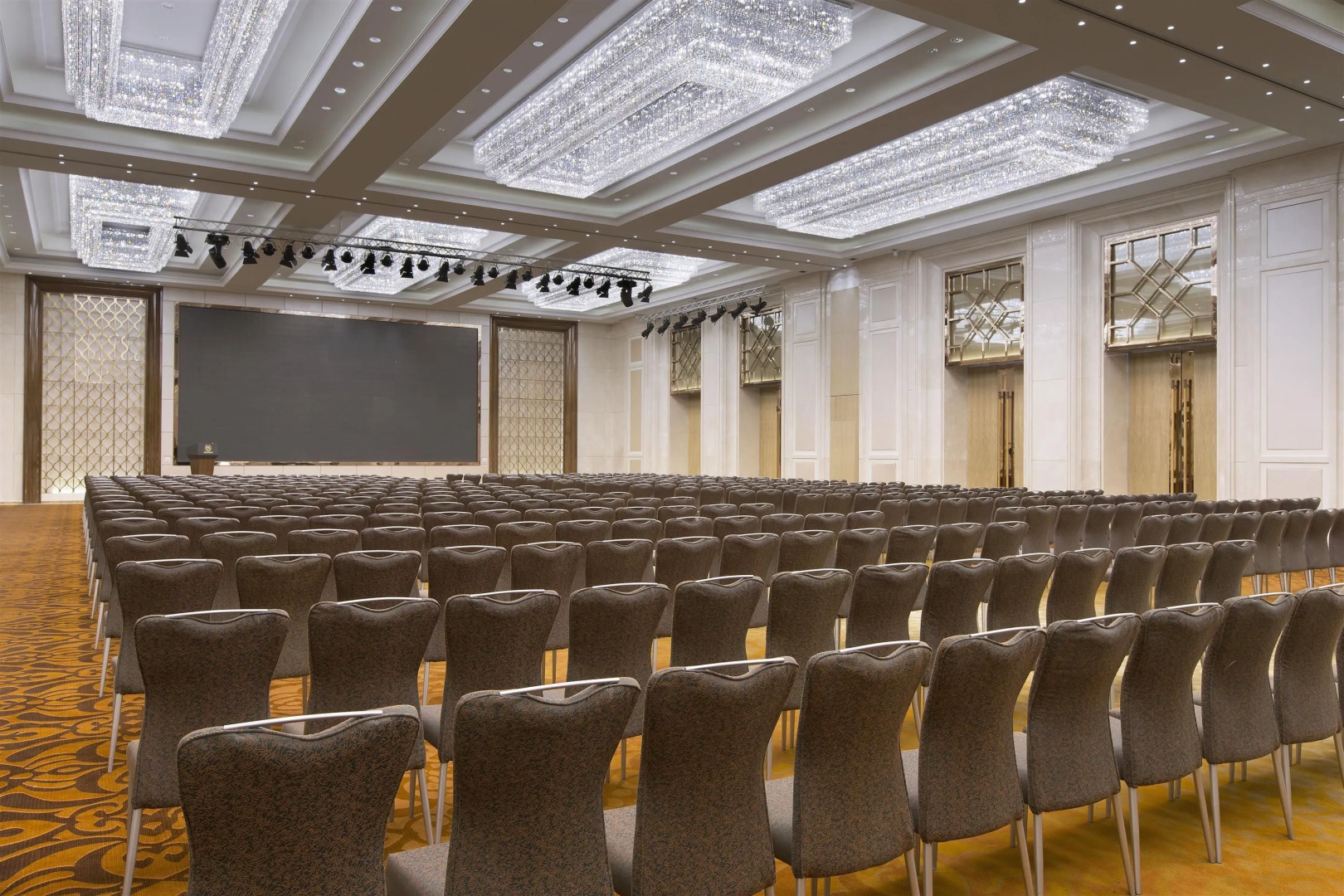 Sheraton Grand Wuhan Hankou Hotel