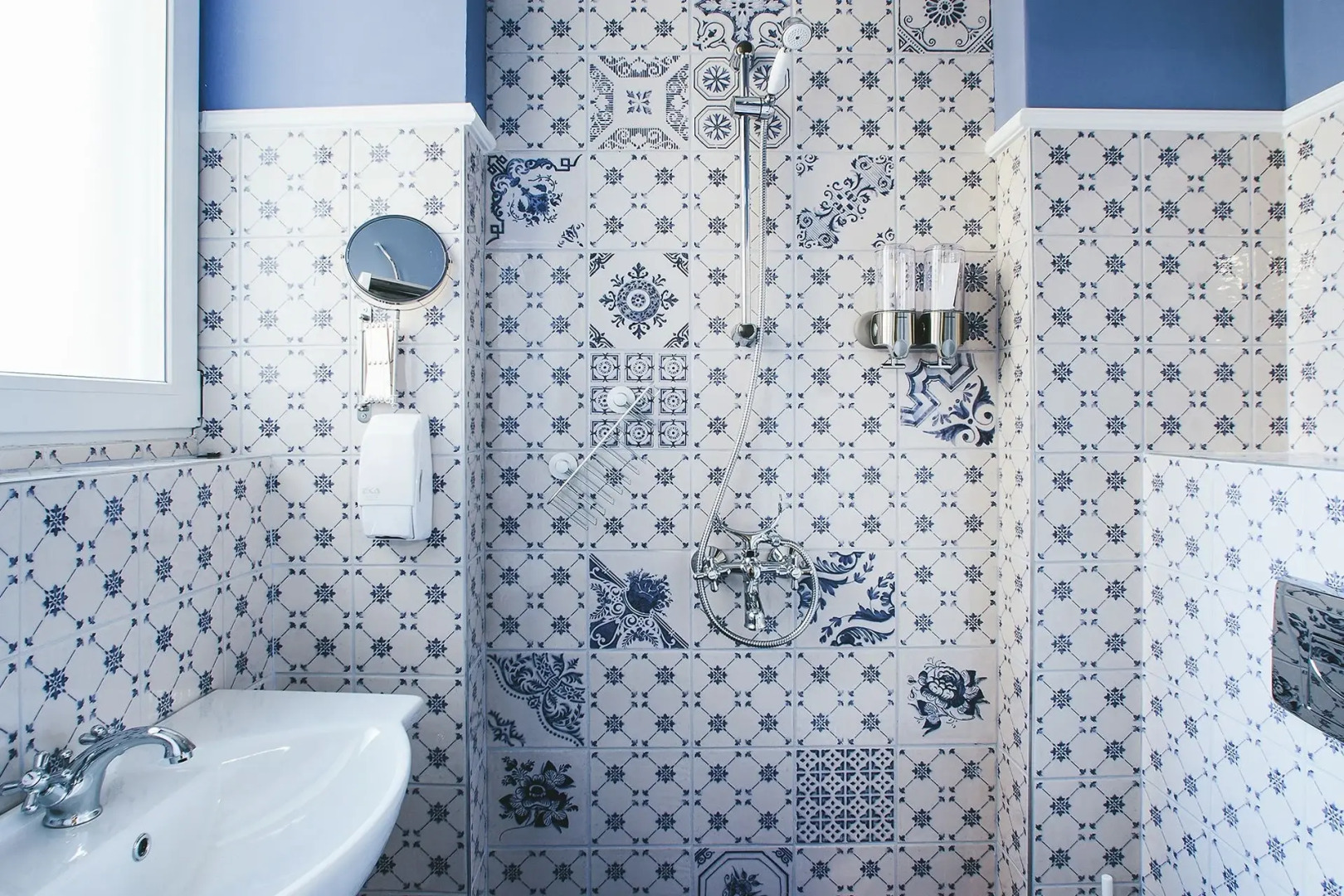 5 Vintage Guest House