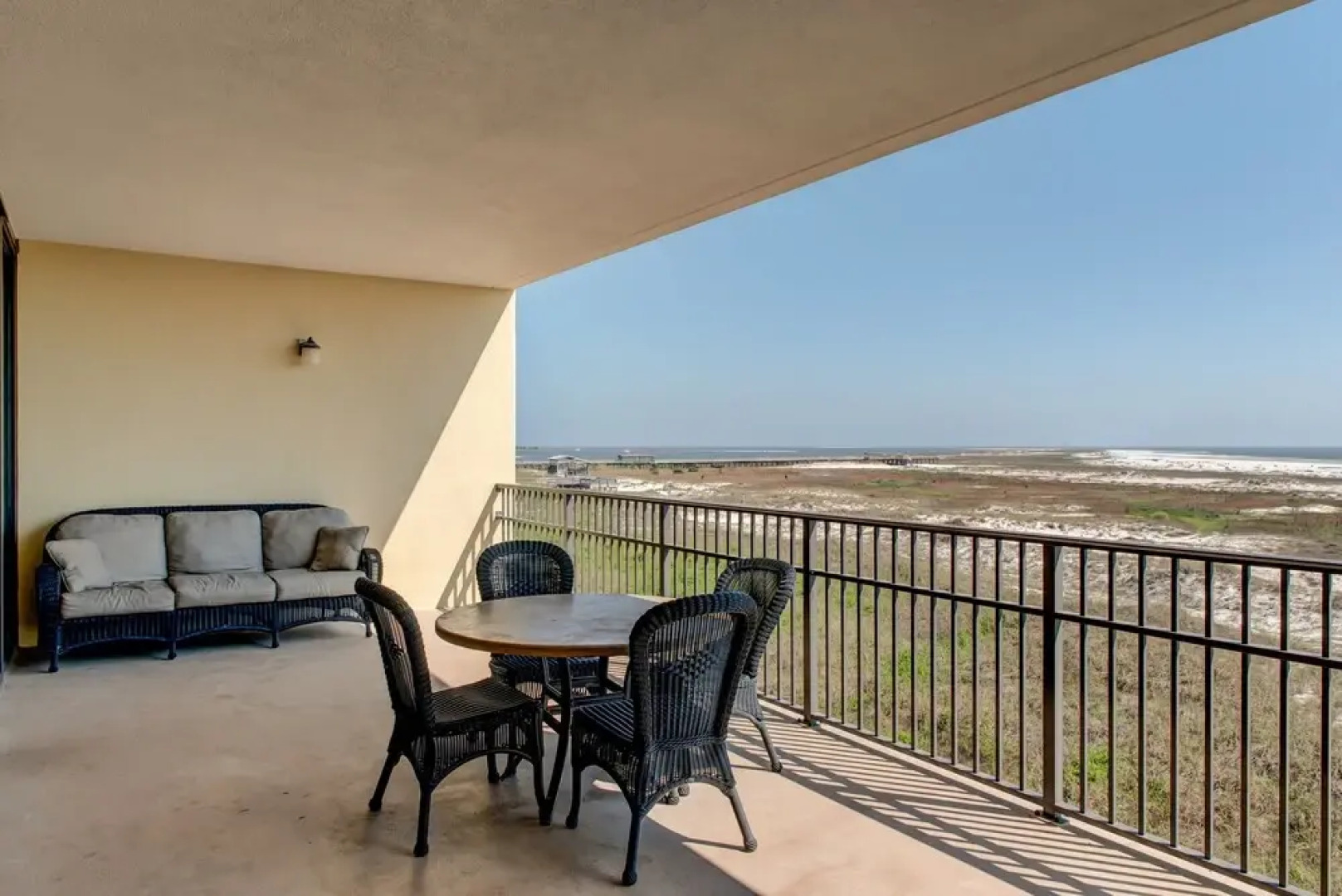 Holiday Isle Unit #307 - Gulf Front! No Roads To Cross. Covered Parking, Fitness Center, Tennis Courts, And Wifi 3 Bedroom Condo by Redawning