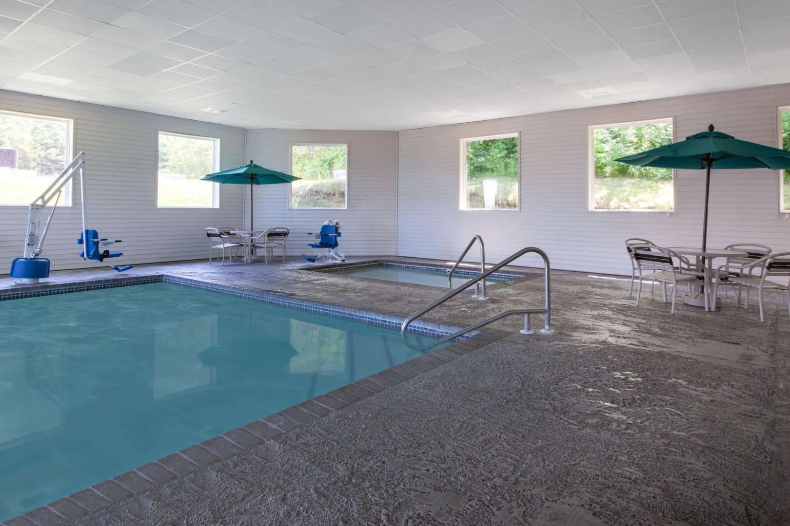 AmericInn by Wyndham Petoskey