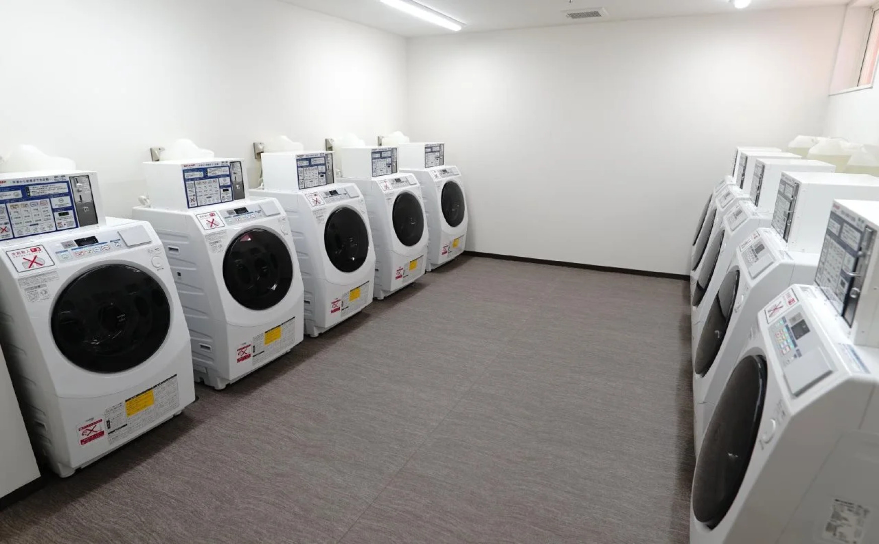 Hot Cross Point SANTA MONICA