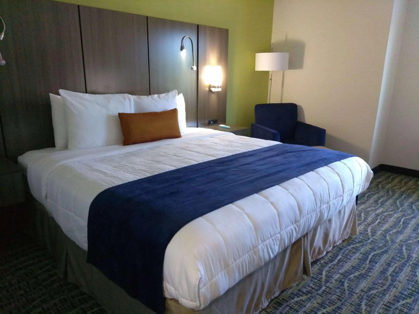 Best Western Plus New Englander