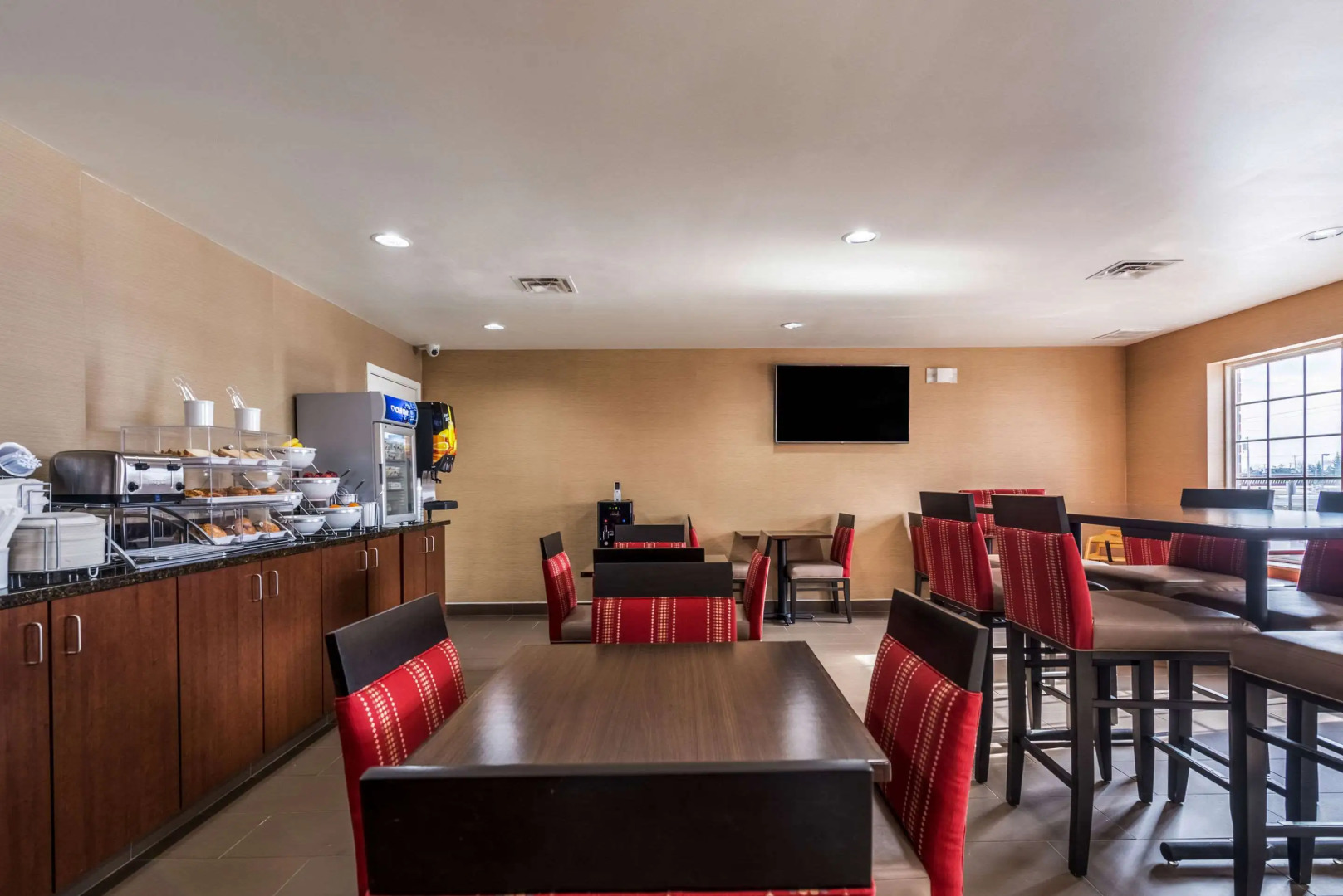 Comfort Inn & Suites Dayton North