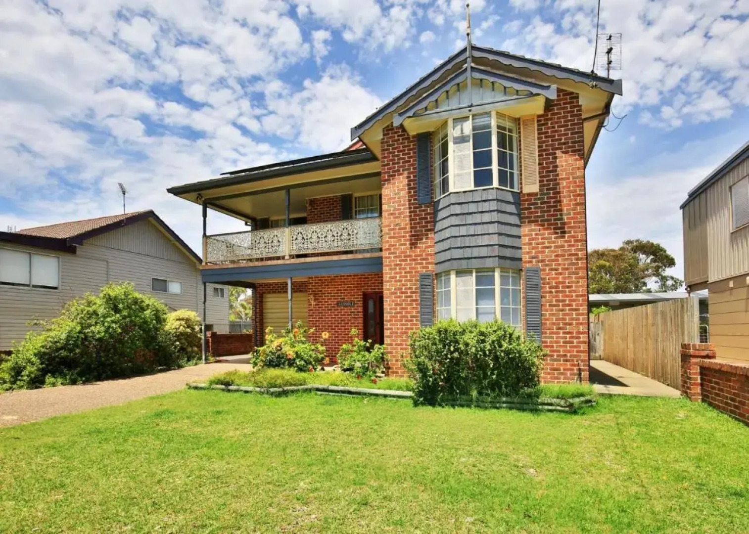 The Crescent - Pet Friendly - 1 Min To Beach