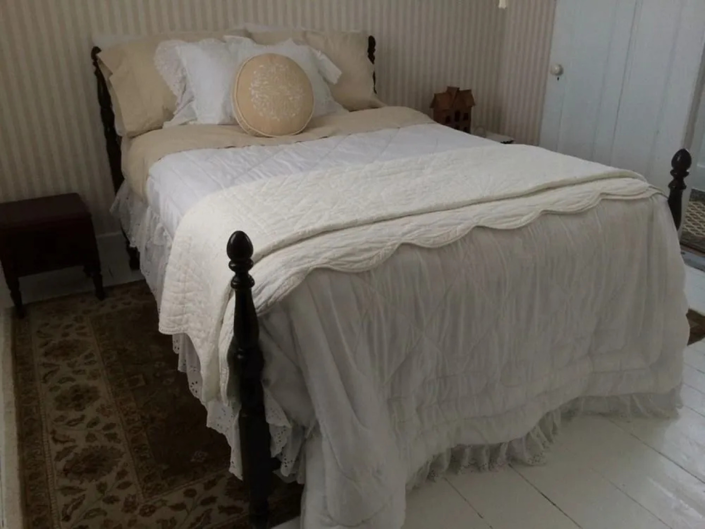 Auberge Nathalie Ora Guesthouse