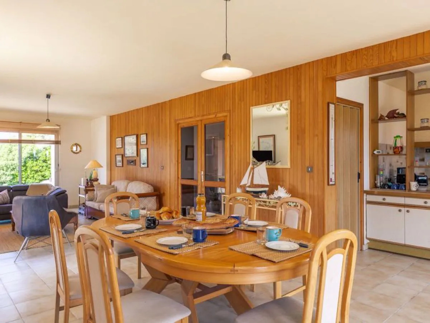 Cremiou Beach (KER215)