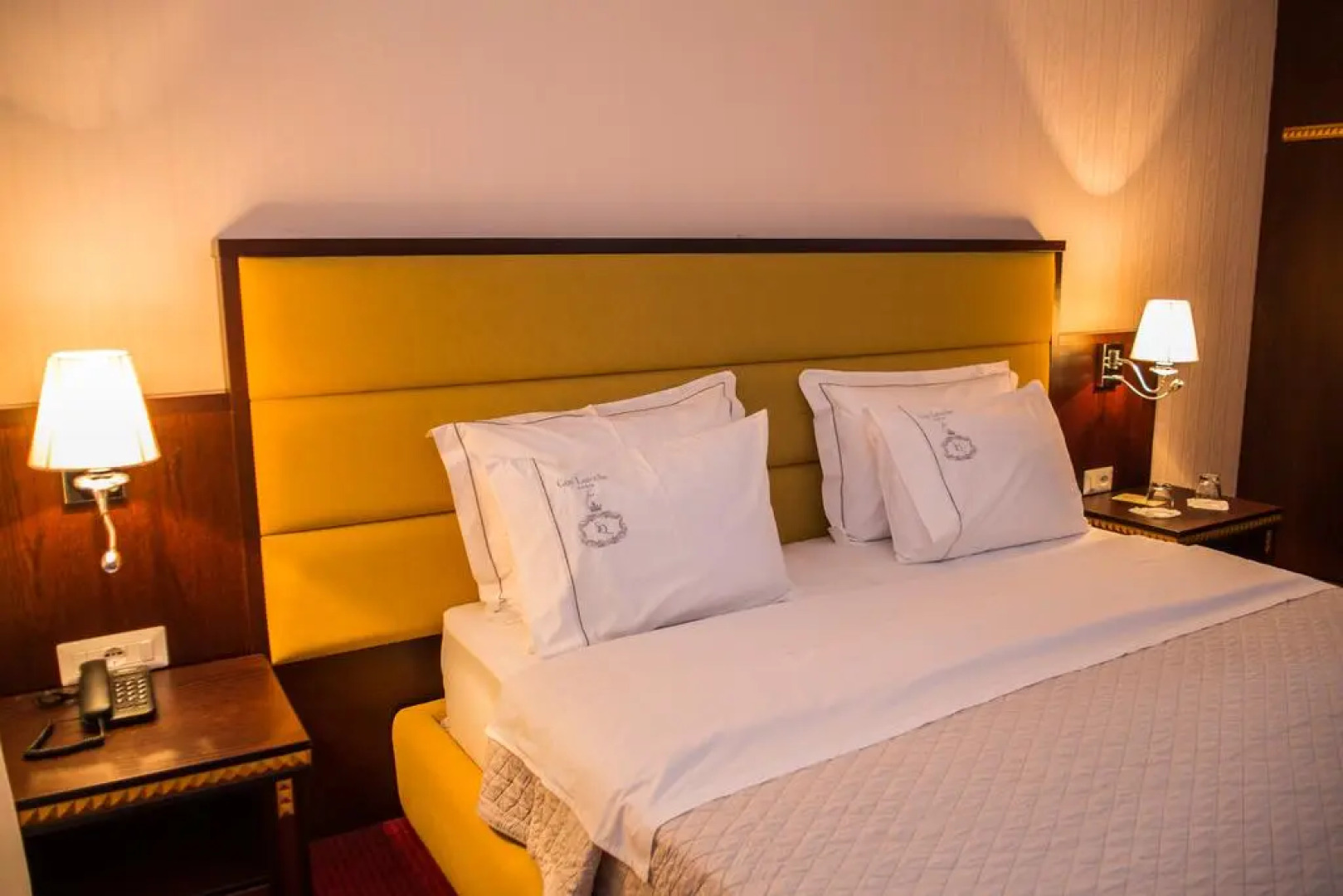 Santa Quaranta Premium Resort