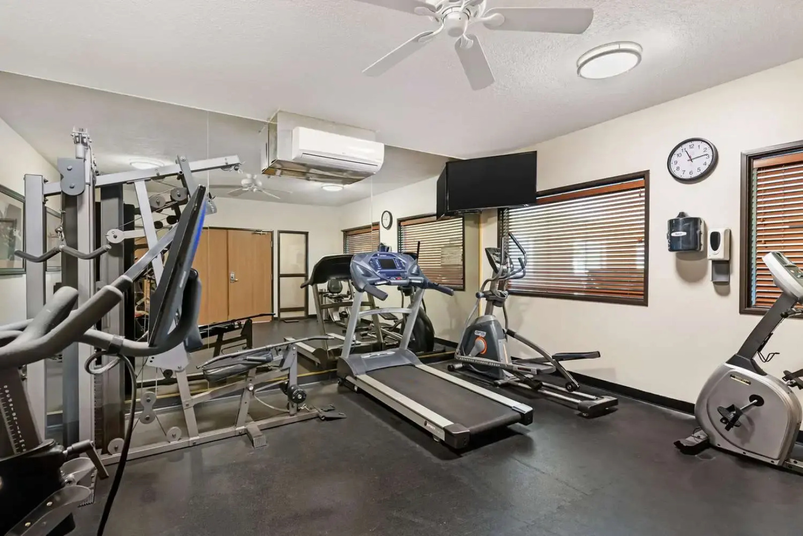 Best Western Plus Eagleridge Inn & Suites