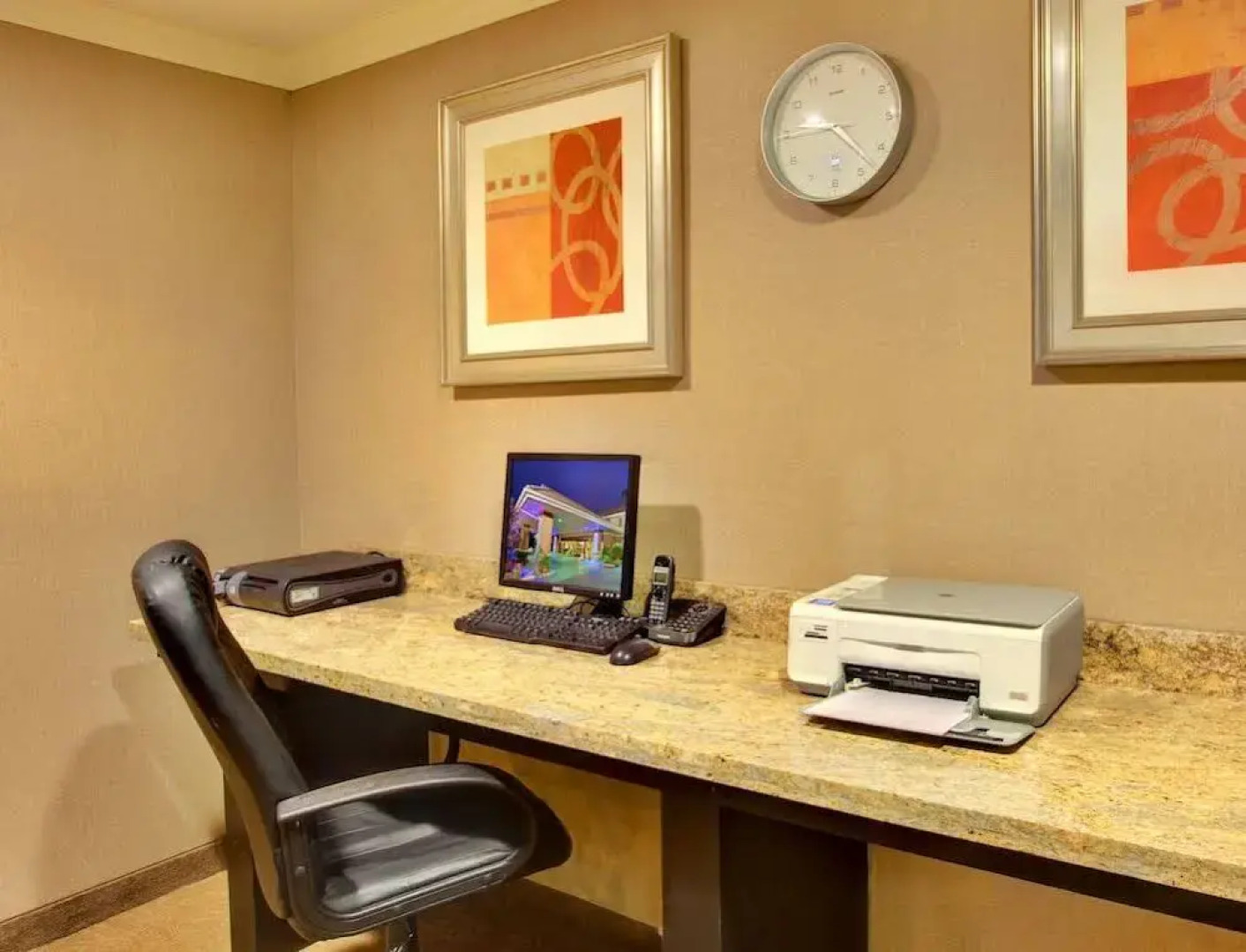 Holiday Inn Express Encinitas Cardiff Beach Area