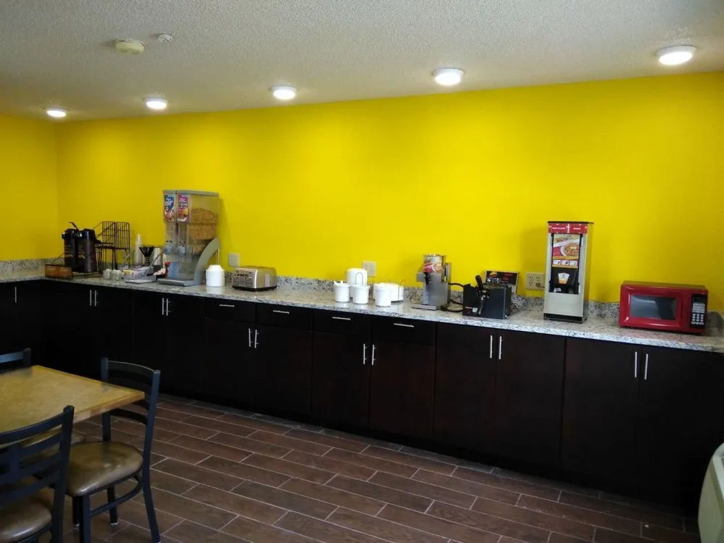 Super 8 Motel - Keokuk