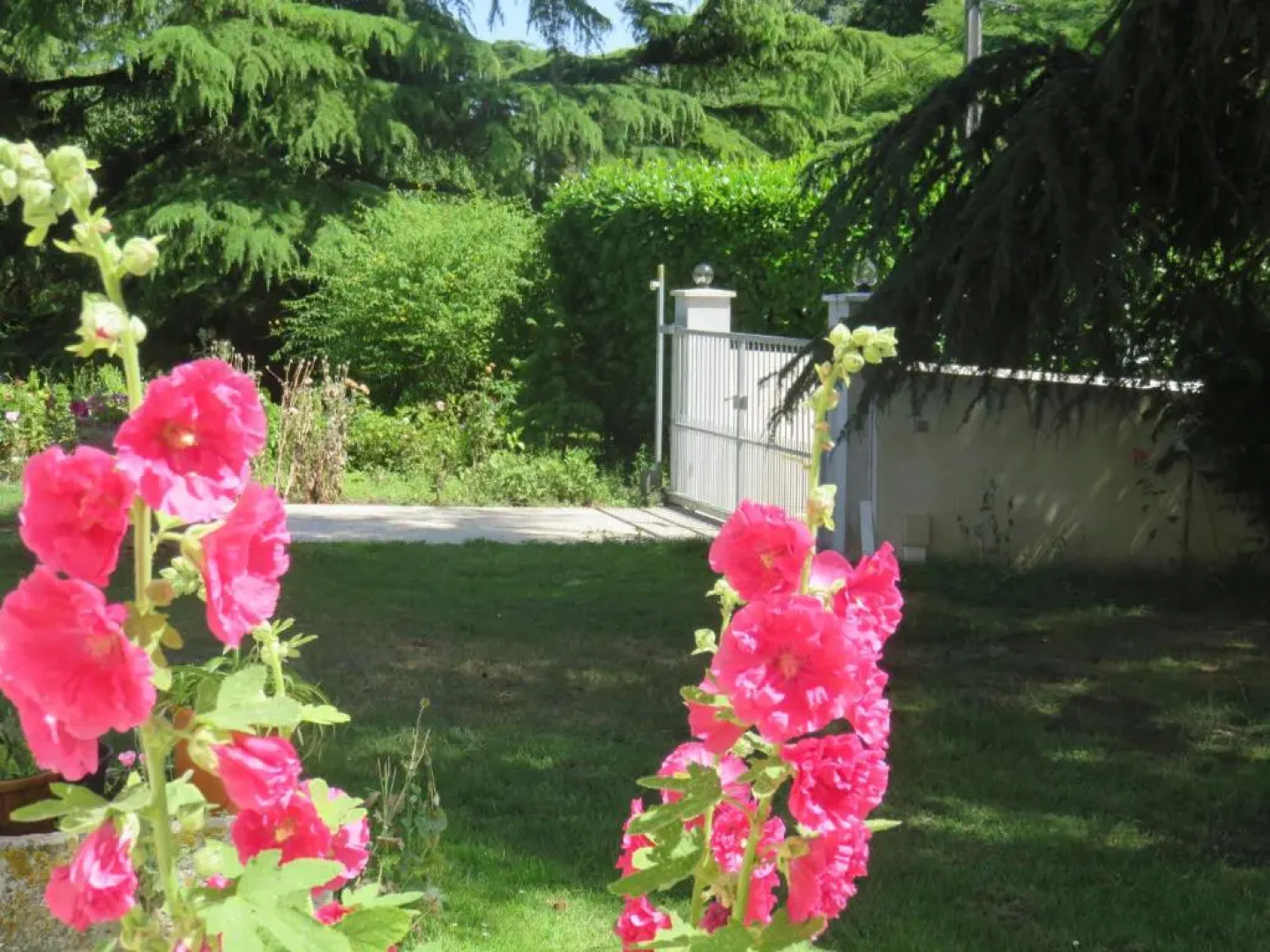 Chambres d'hôtes de charme au REFUGE DU PEINTRE prés de St Emilion