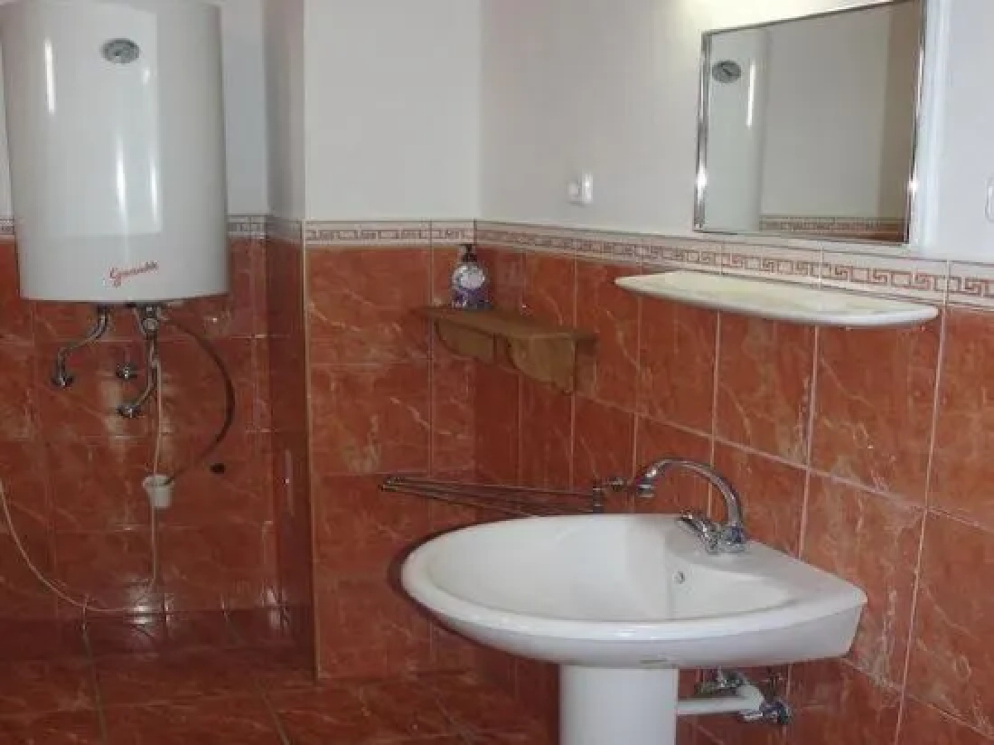 Zanati Apartmannház