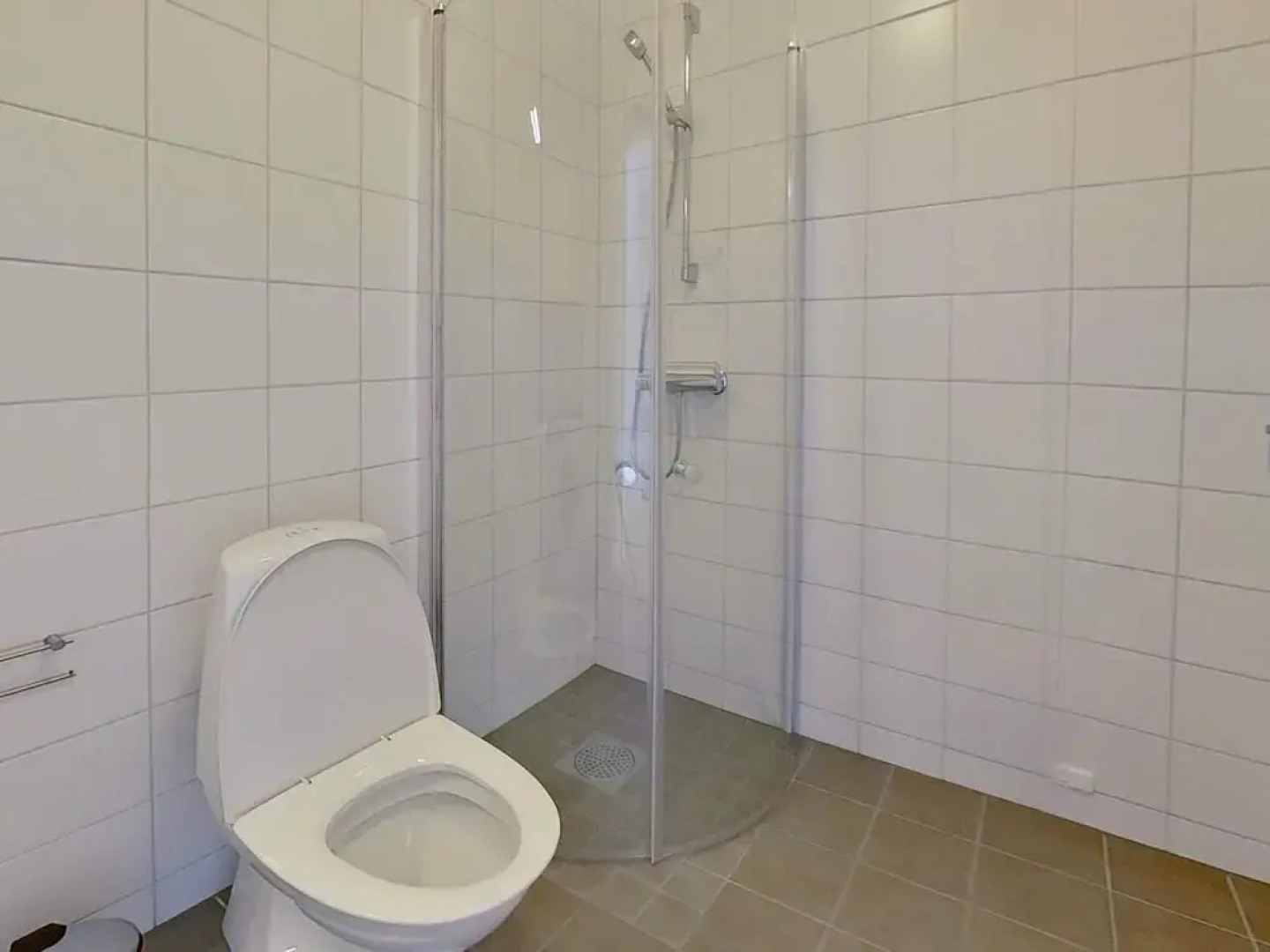 2 Person Comfortable Holiday Park Home in Testby