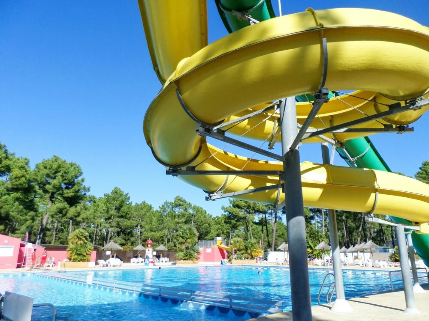 Bungalow With in La Palmyre With Pool Access and Furnished