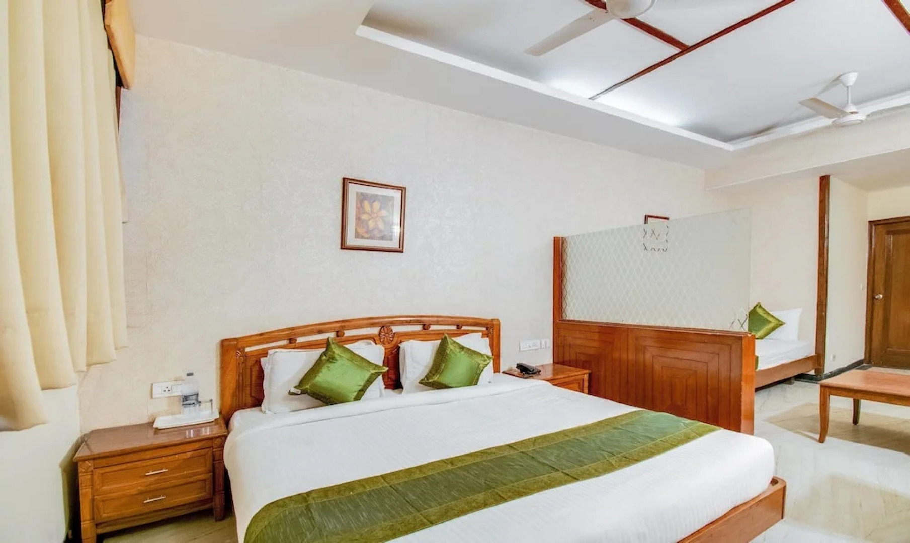 Itsy Hotels Auzone & Spa