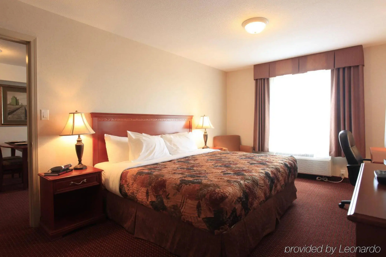 Coast Grimshaw Hotel & Suites