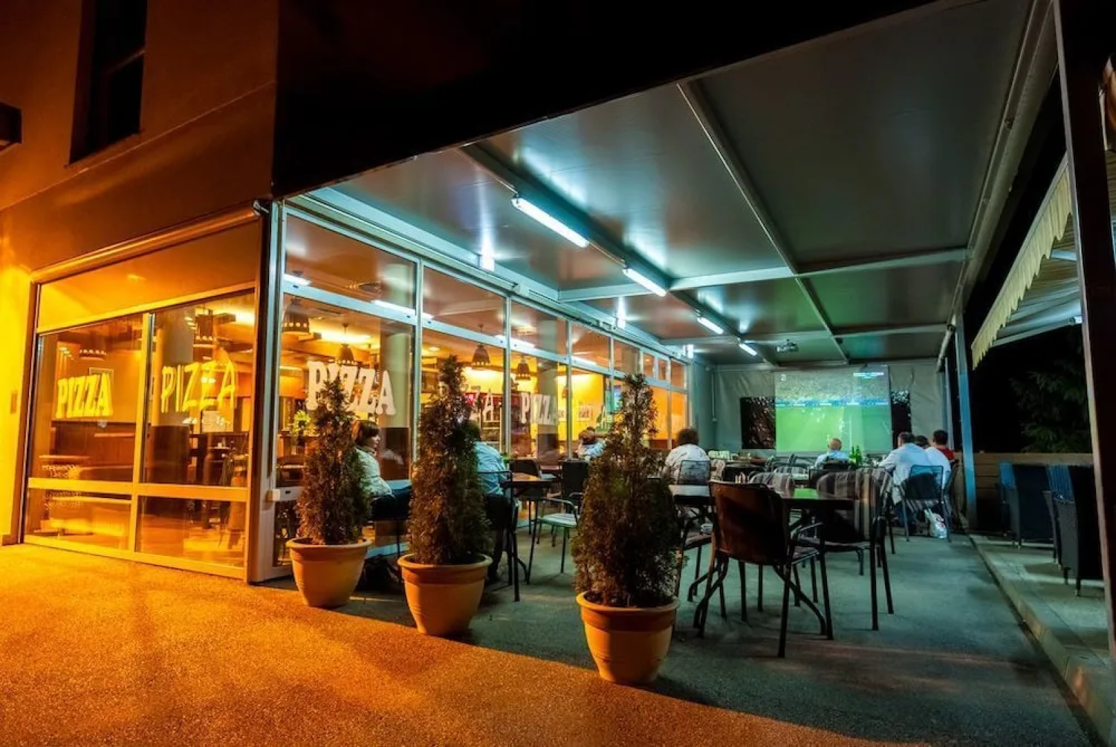 Apartments and Studios Perunika