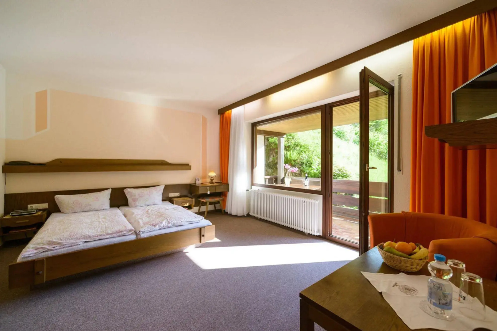 Zum Letzten Gstehr - Black Forest River Side Hotel