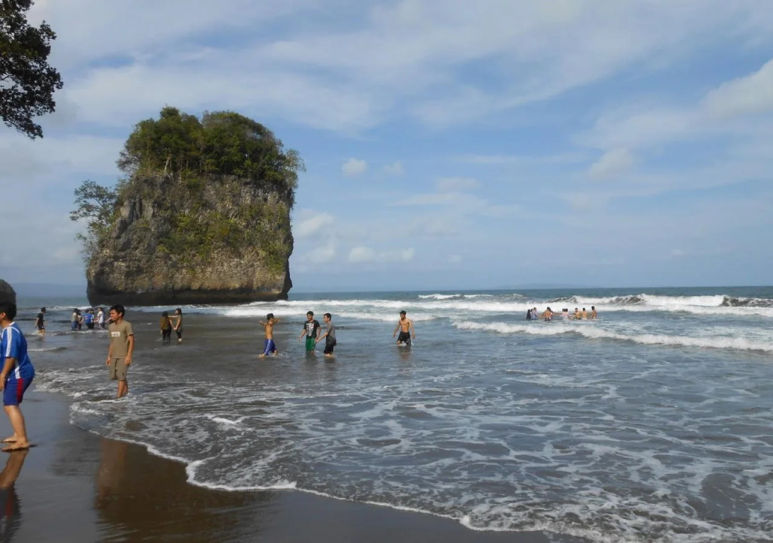 HAU Eco Lodges Citumang