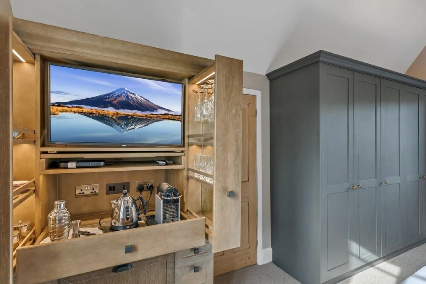 The School House - Luxury Home With Large Garden