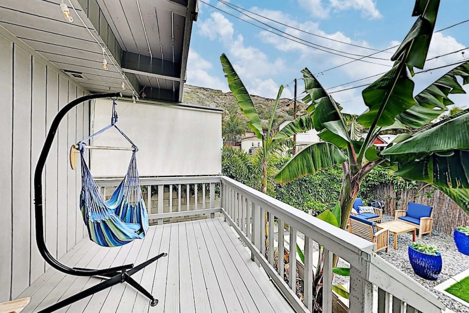 Ocean-View Hideaway W/ Lush Patio, Steps To Beach! Home