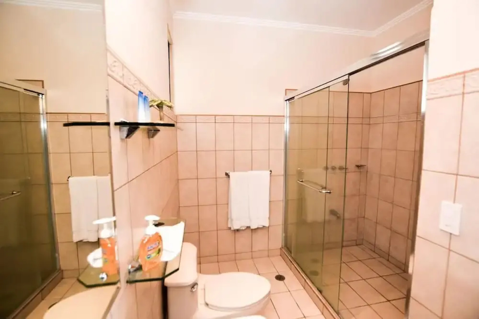 Fifth-Floor Condo with Breathtaking Ocean Views, Stylish Interior & Prime Location Near Flamingo Beach