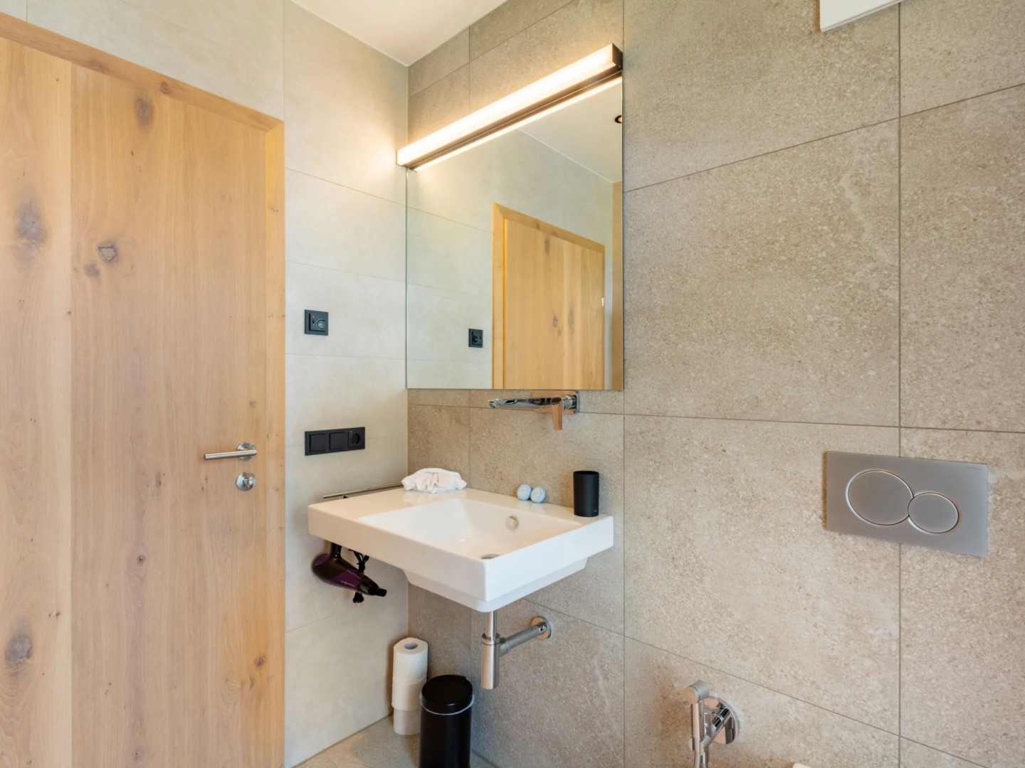 Emma Deluxe Aparthotel