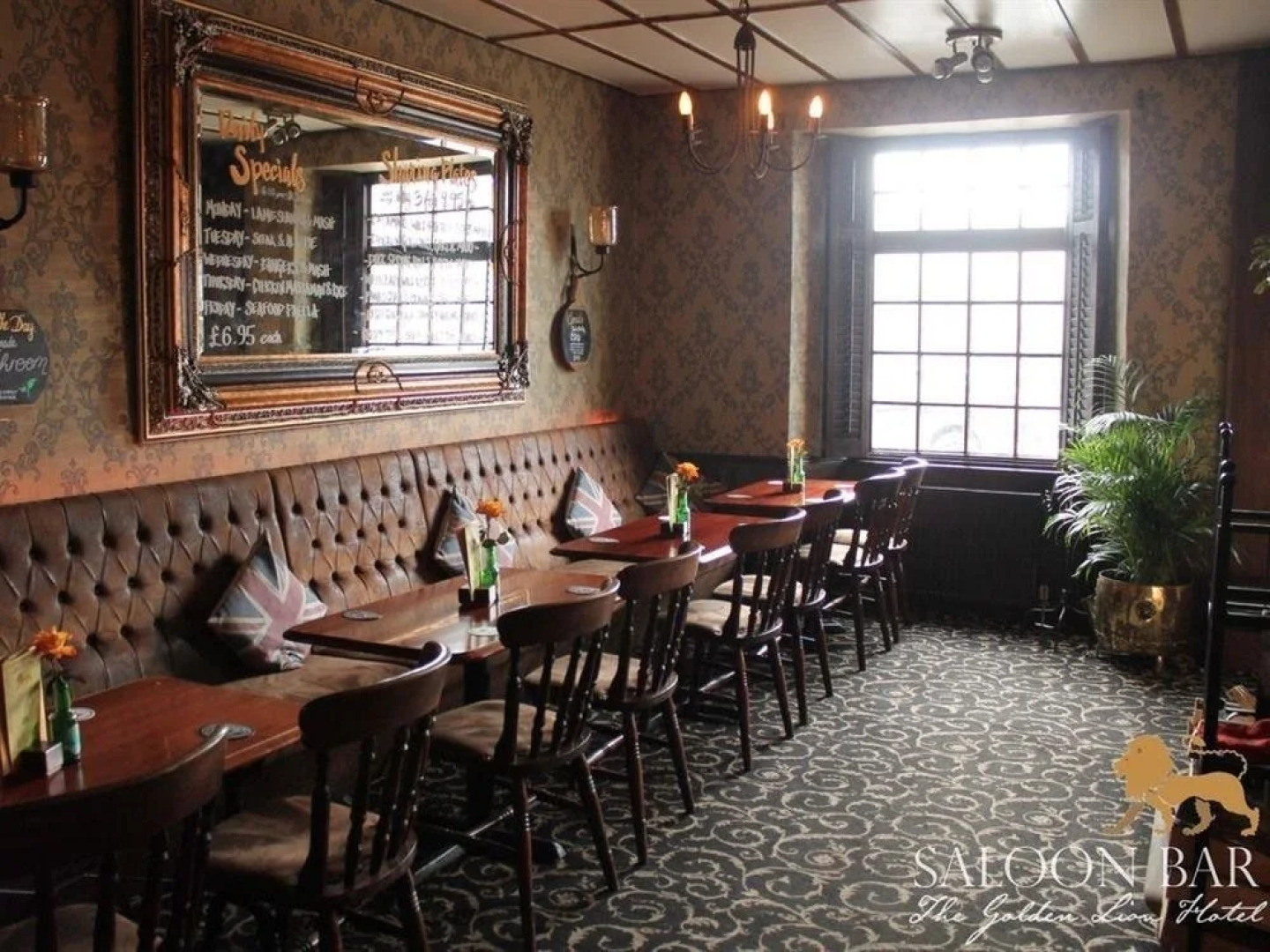 The Golden Lion Hotel Allendale