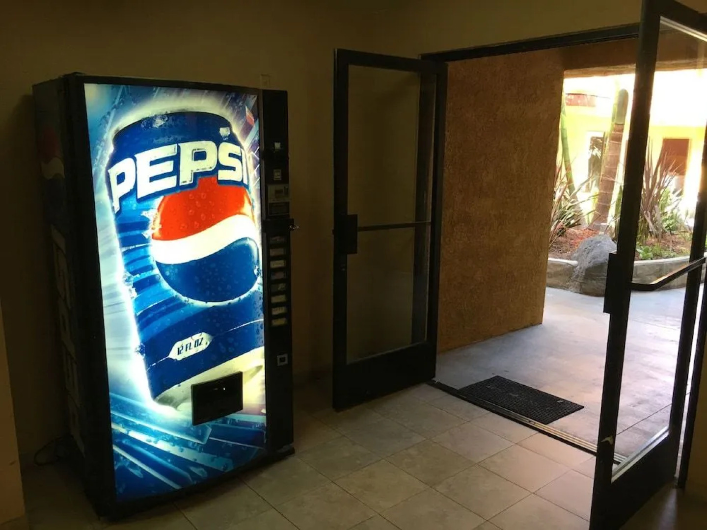 Studio 6 Suites Gardena, CA