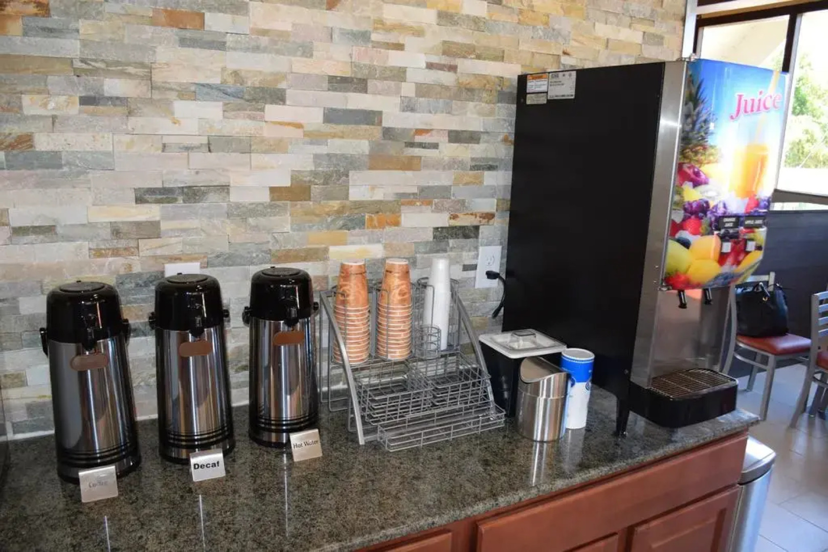 Hawthorn Suites by Wyndham Columbia