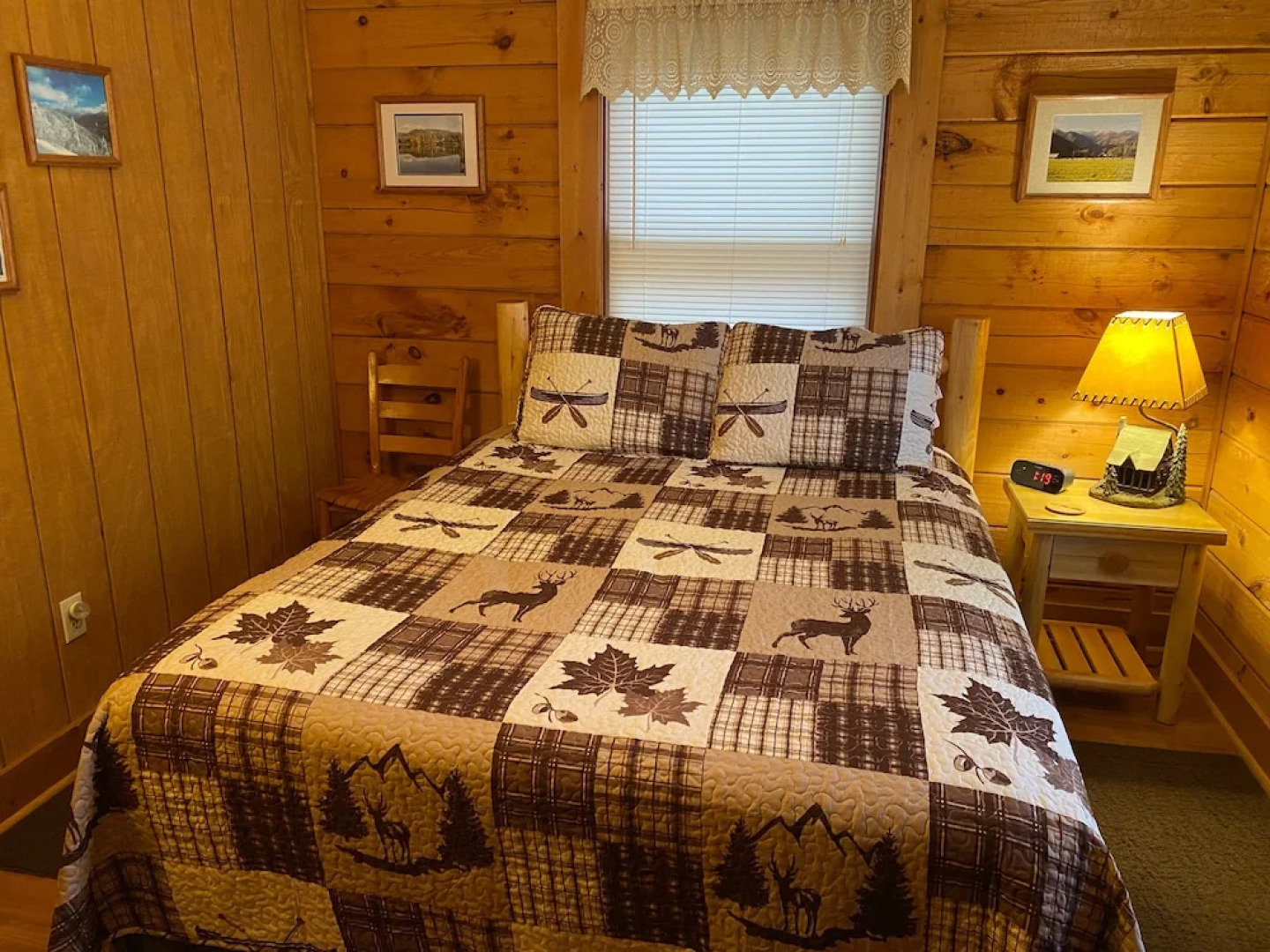 Misty Creek Log Cabins