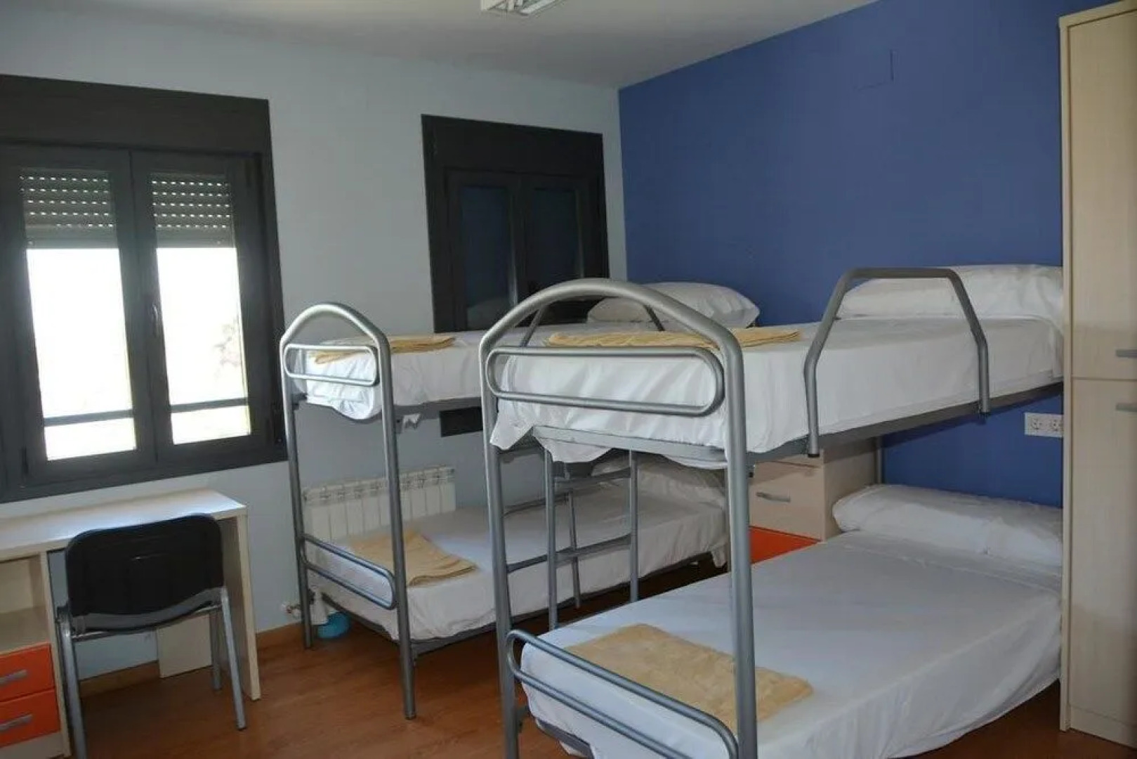 Albergue Villa De Nava de La Asunción - Hostel