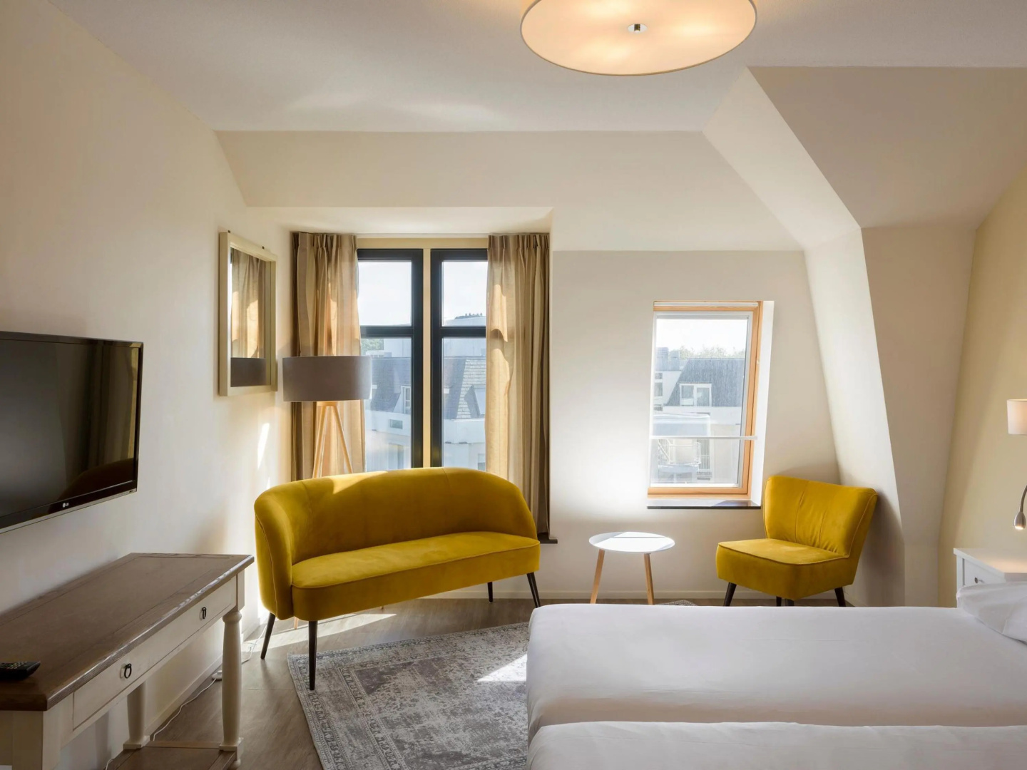 Luxury apartment with AC and washing machine, in a residence 200 m from the sea
