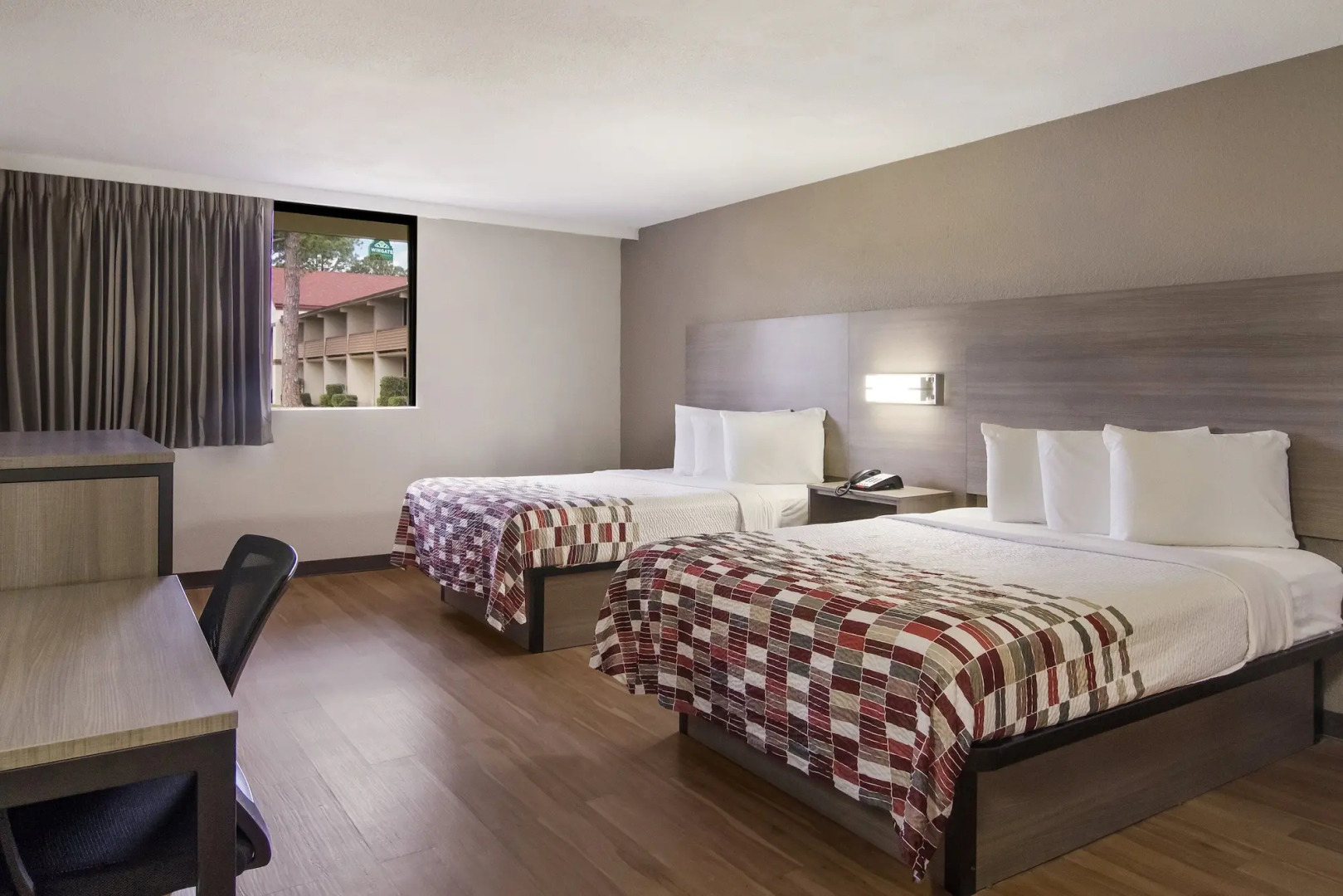 Red Roof Inn & Suites Brunswick I-95