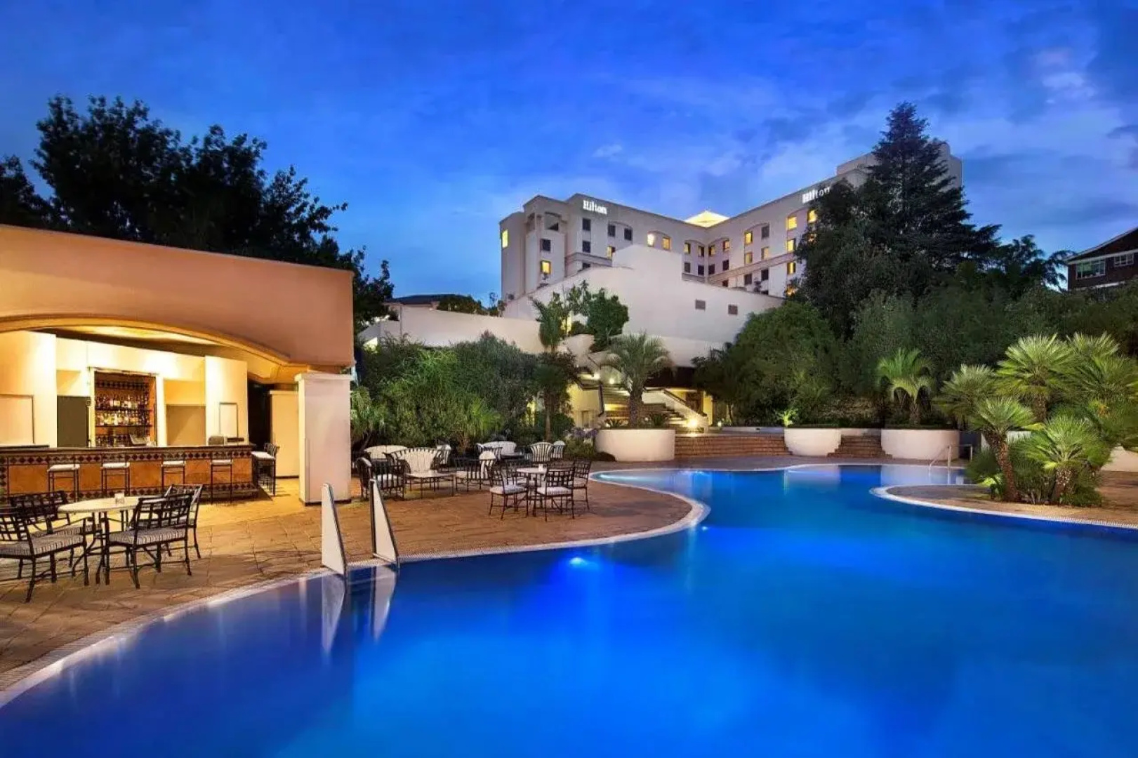 Отель NH Johannesburg Sandton