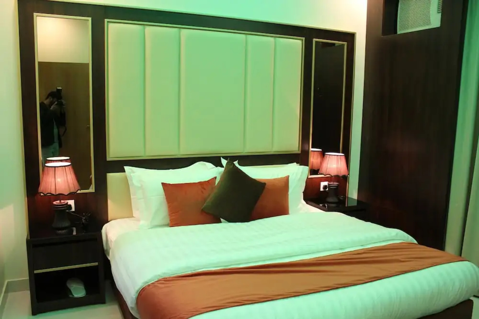 Silent Nights by Kyan