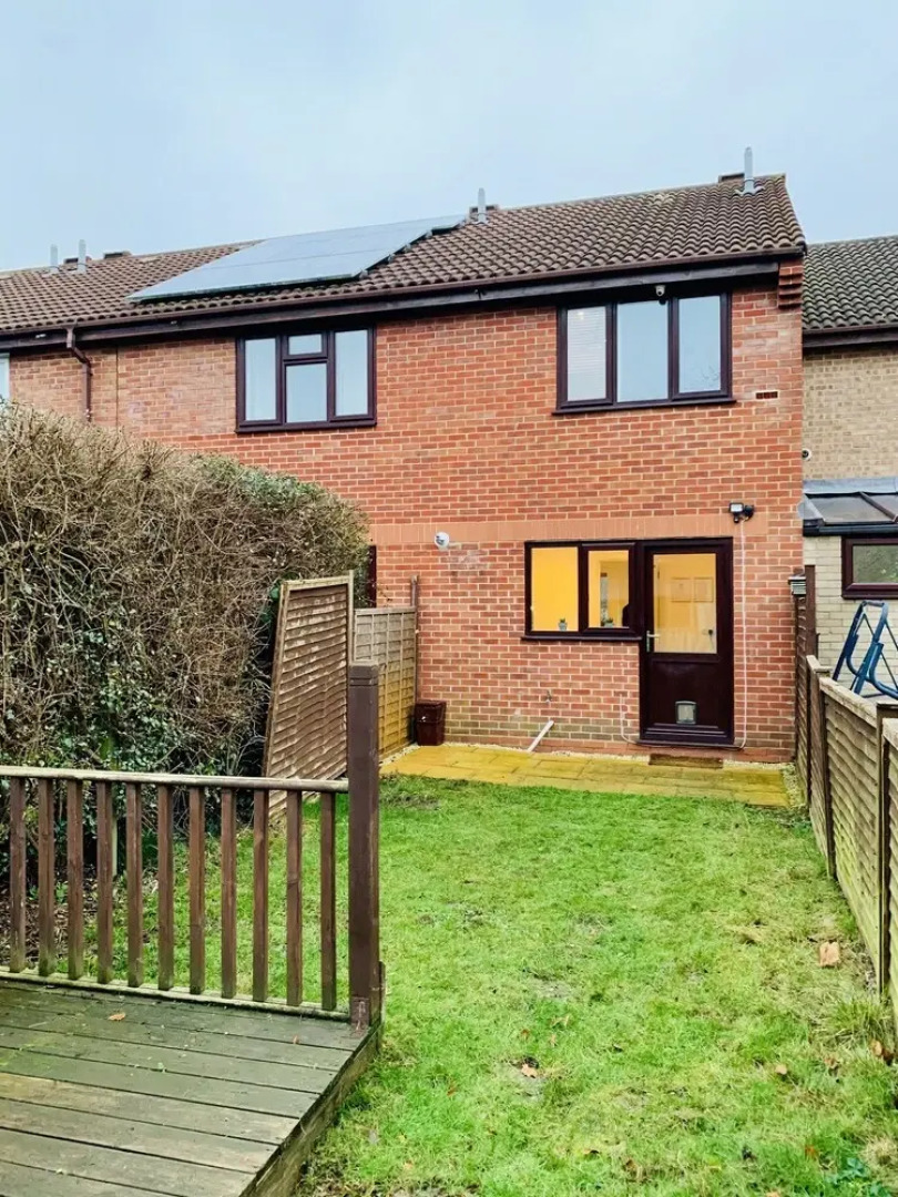 SA Today St Margarets Court Taunton with Fibre Wi-Fi & Netflix