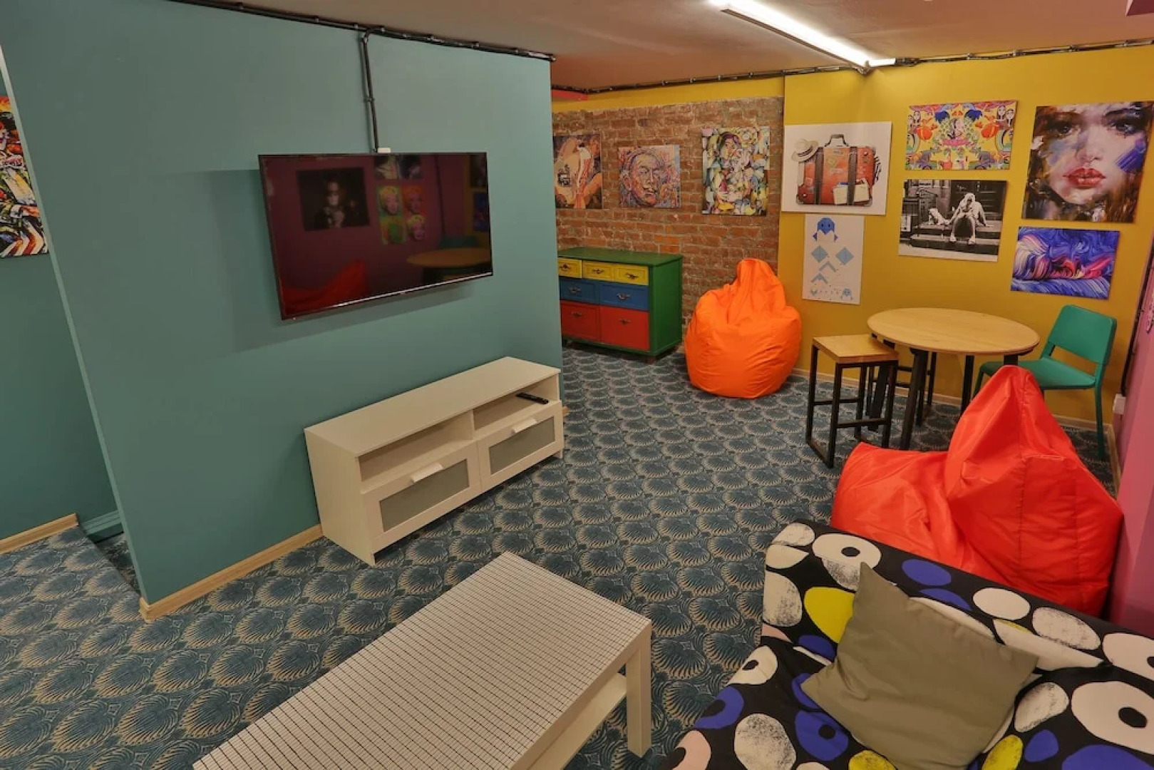 Капсульный отель и хостел de Lux ApraxInn