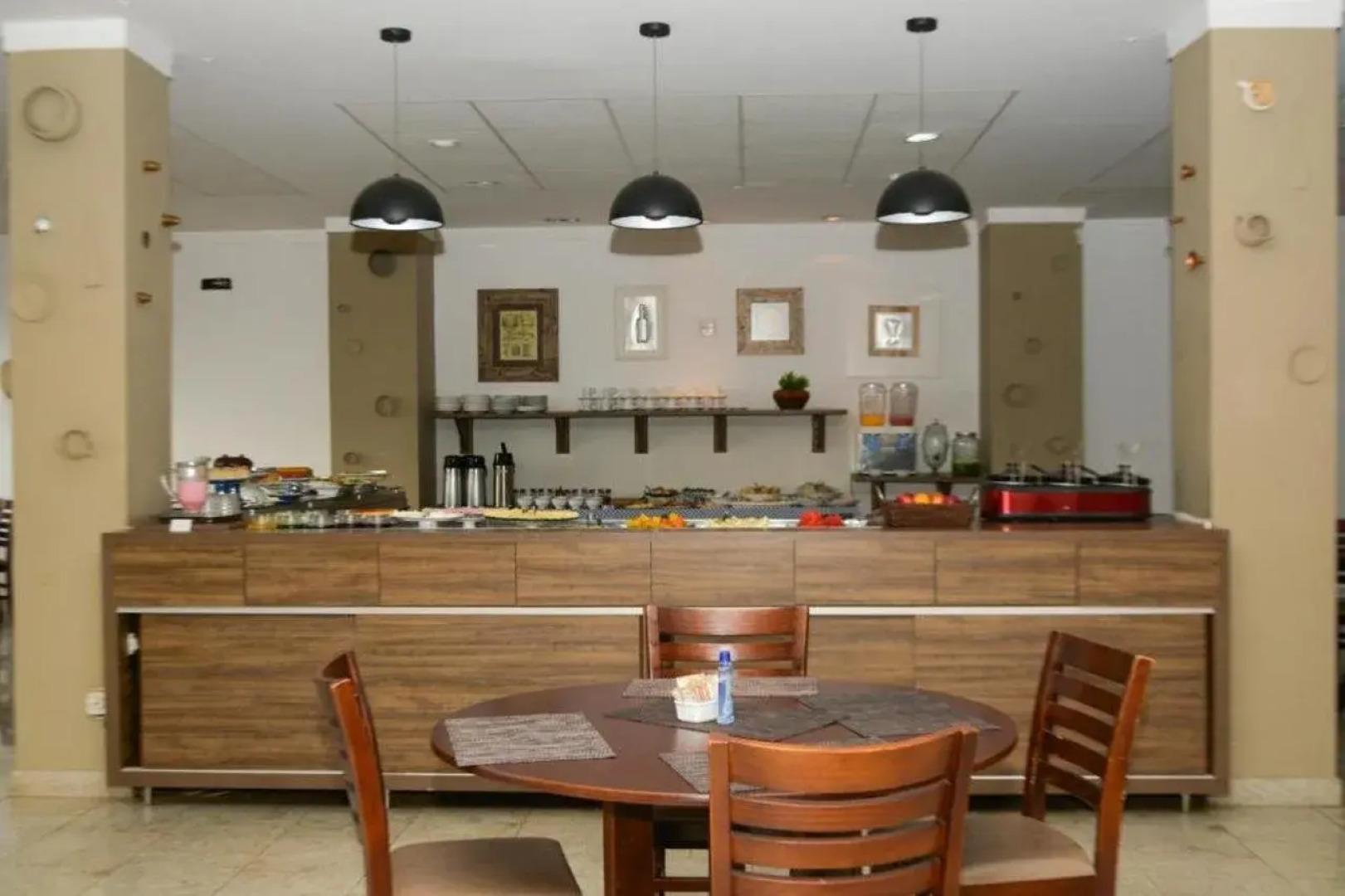 BOMBONATO HOTEL - Fácil Acesso ao Aeroporto e parque de Exposições ABCZ