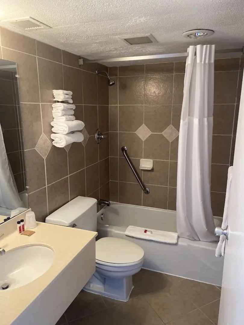 Days Inn Butler Conference Center