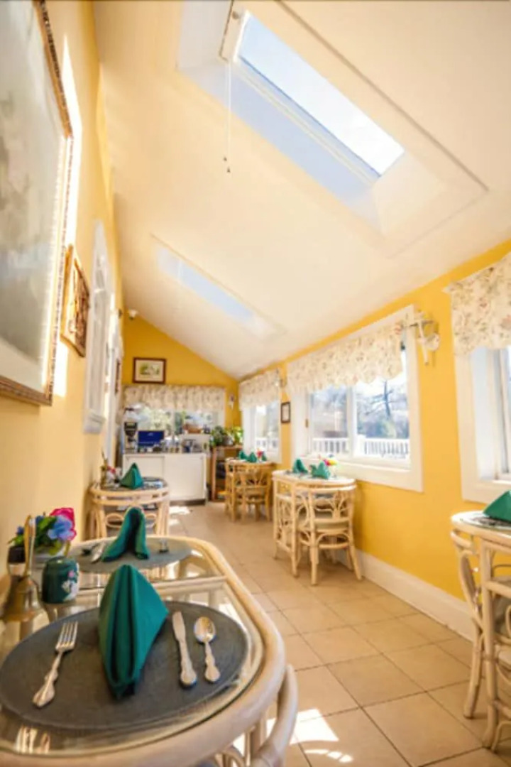 Friendly City Inn Bed & Breakfast