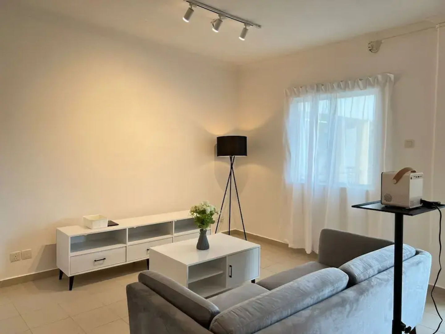 Tiara Desaru By Antlerzone