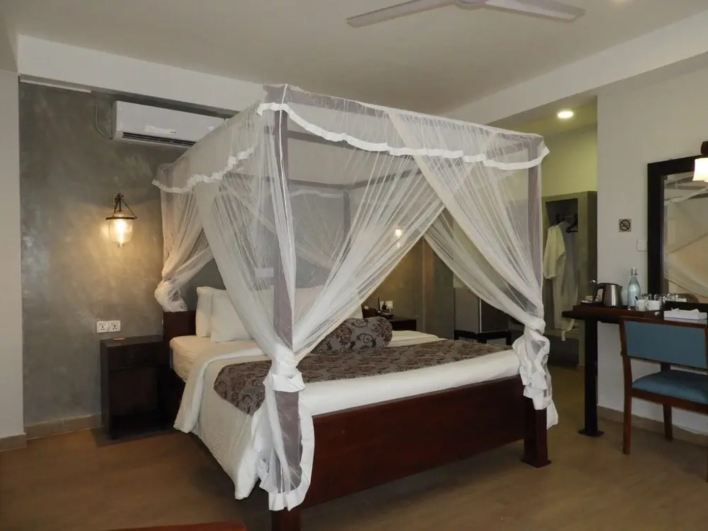 Sapphire Seas Beachfront Villas