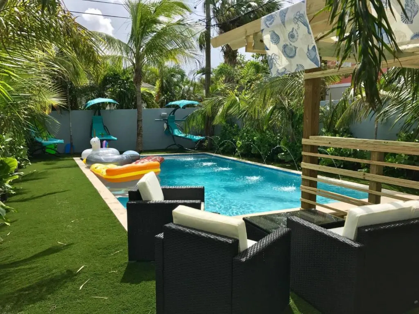 Tropical Garden Bungalow B